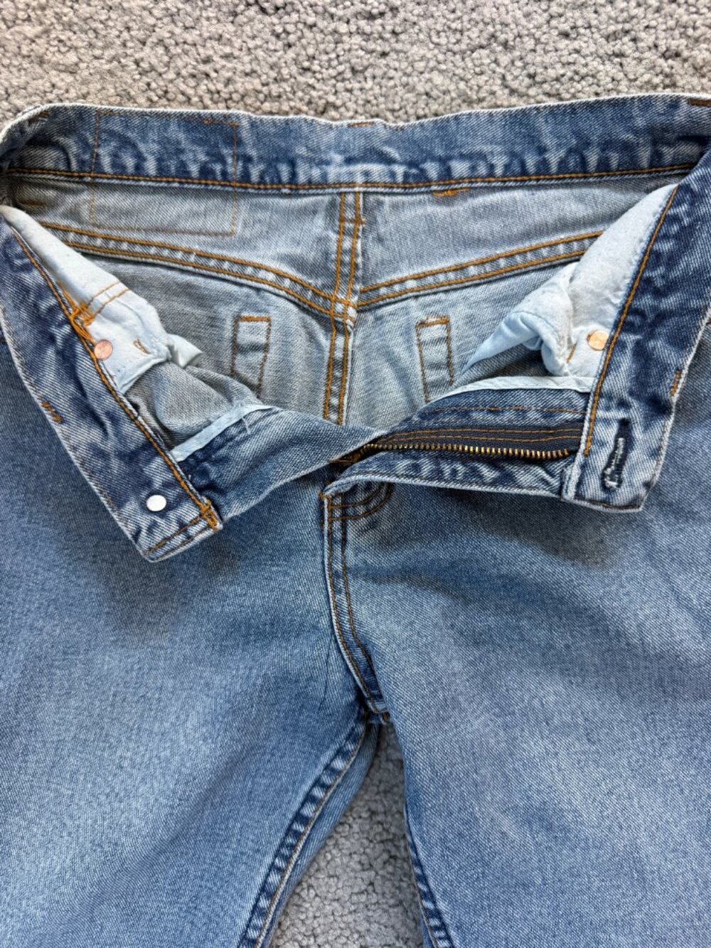 VTG 1998 Levi's 517 Made in USA Bootcut Jeans Distressed Light Wash 28x32 - Picture 7 of 14